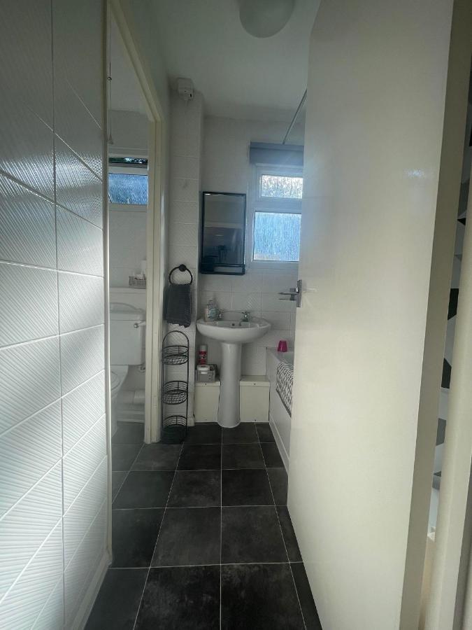 2 Bedroom Holiday Chalet Near Bude Kilkhampton Экстерьер фото