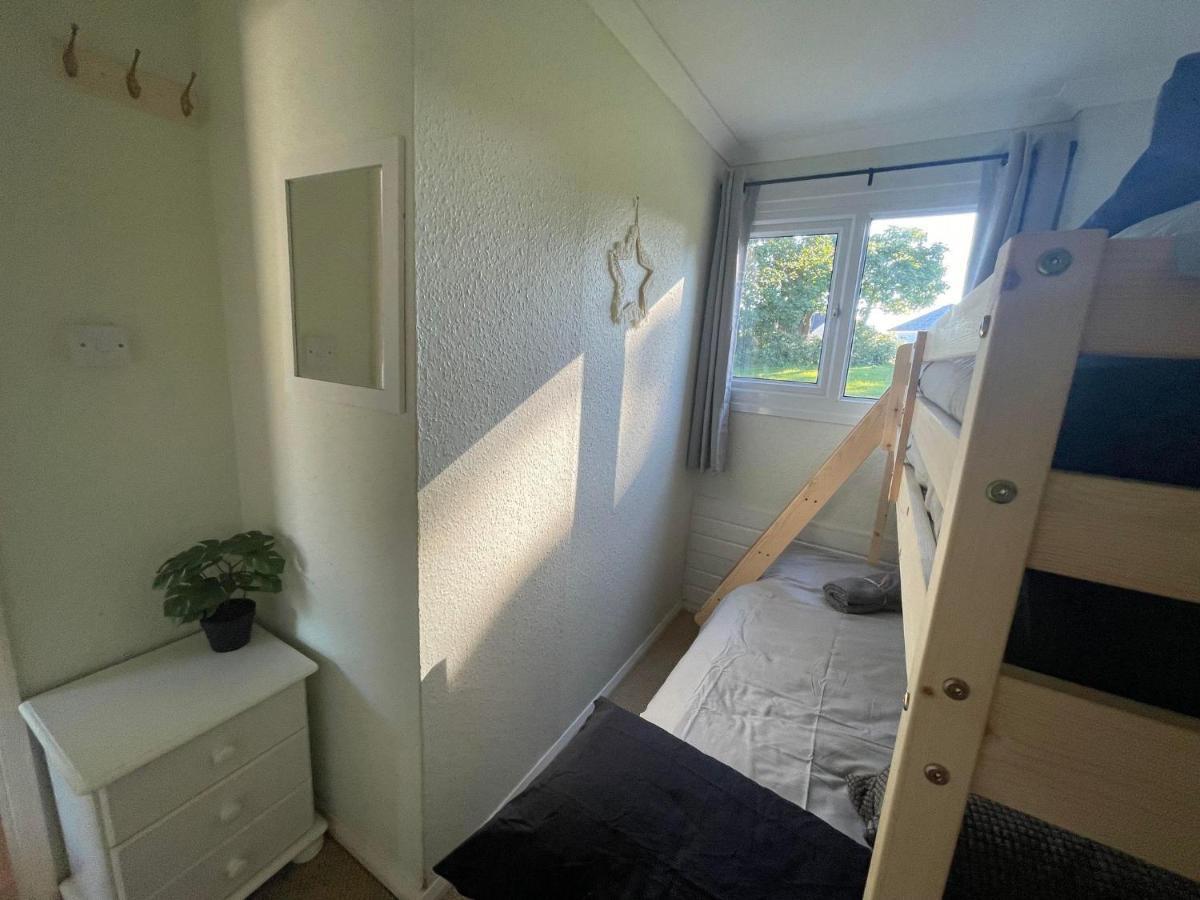 2 Bedroom Holiday Chalet Near Bude Kilkhampton Экстерьер фото
