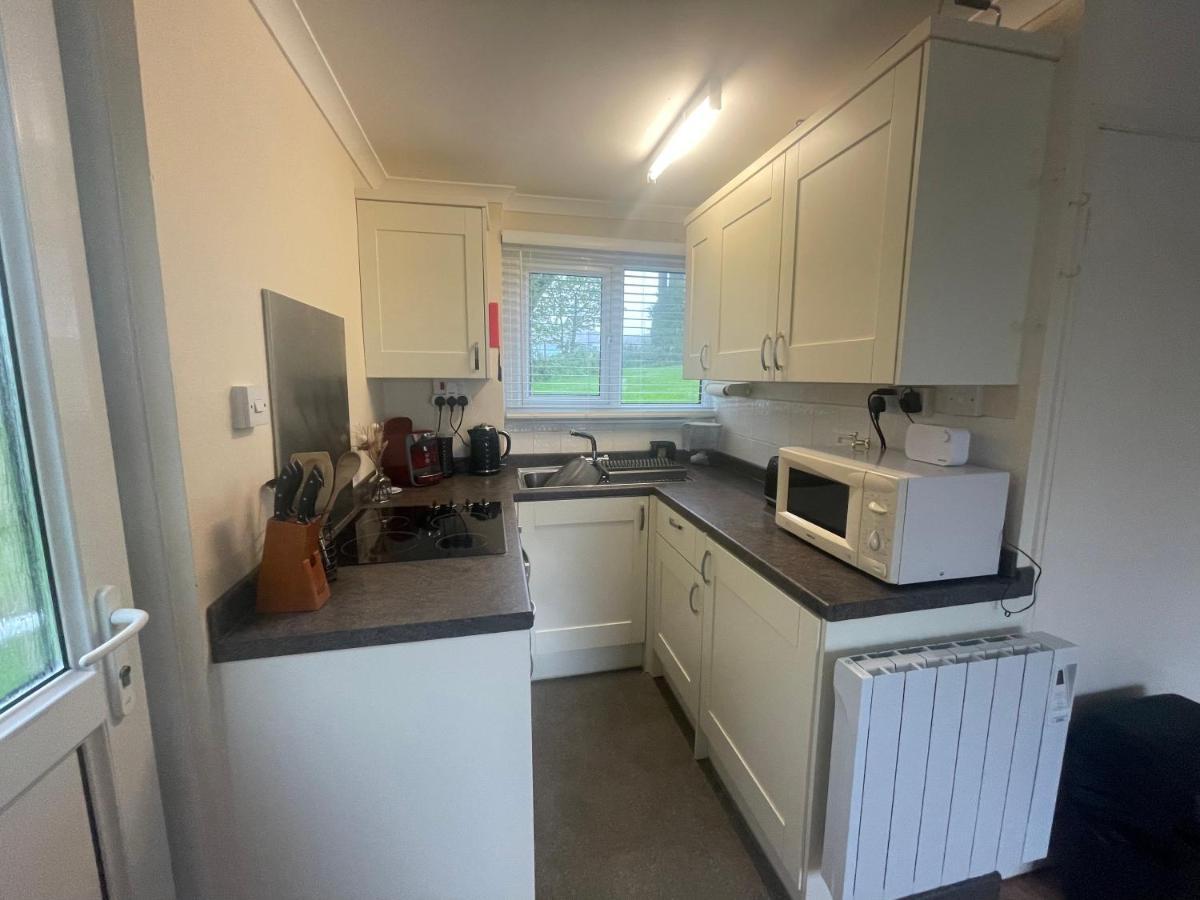 2 Bedroom Holiday Chalet Near Bude Kilkhampton Экстерьер фото